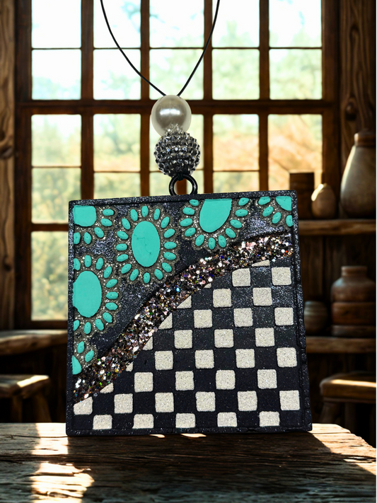 Checkered Concho Chic